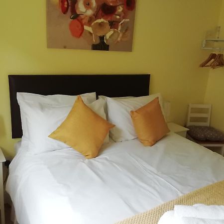 Wilma'S Guest House Dundonnell Экстерьер фото