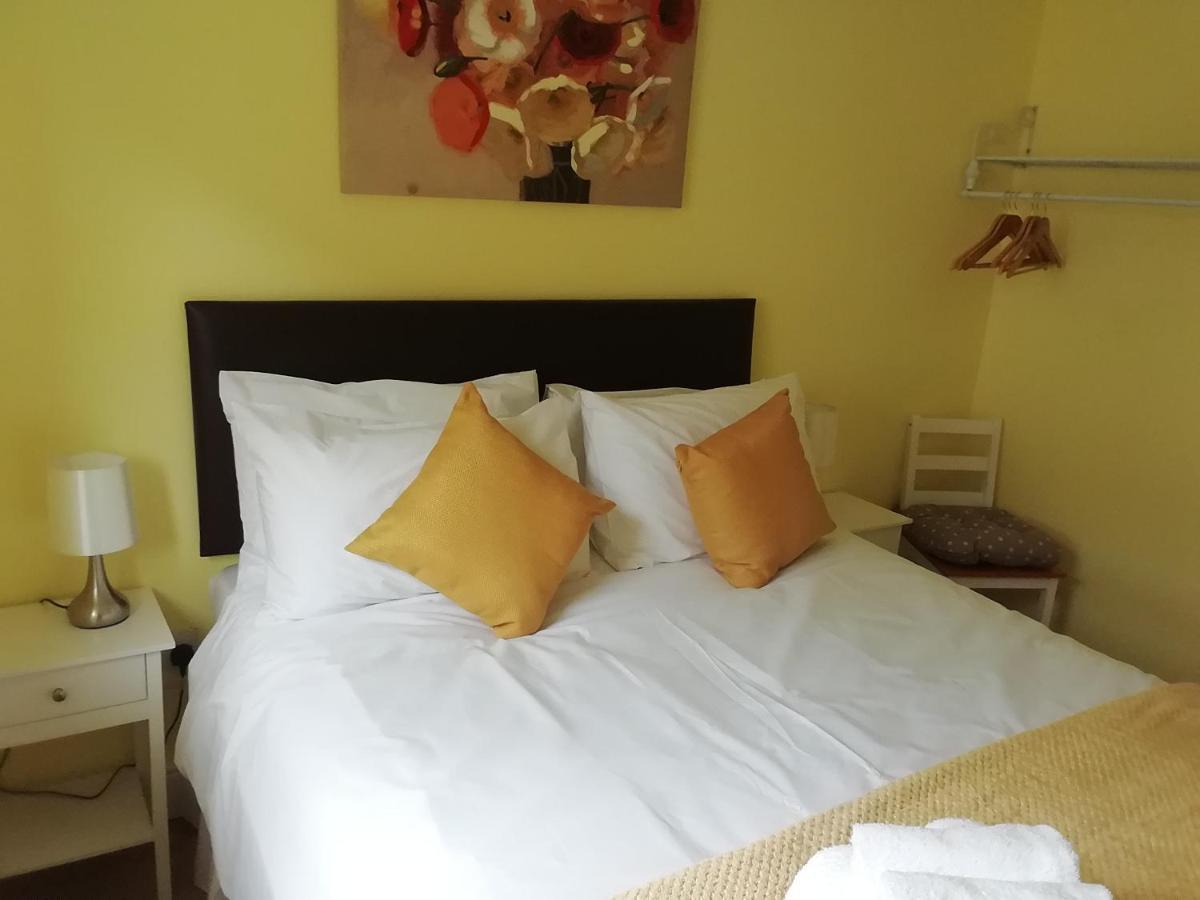 Wilma'S Guest House Dundonnell Экстерьер фото